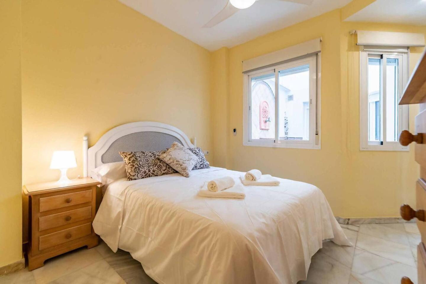 Cyv Centrally Located 1 Bed 1 Bath Near The Beach Fuengirola Exterior foto